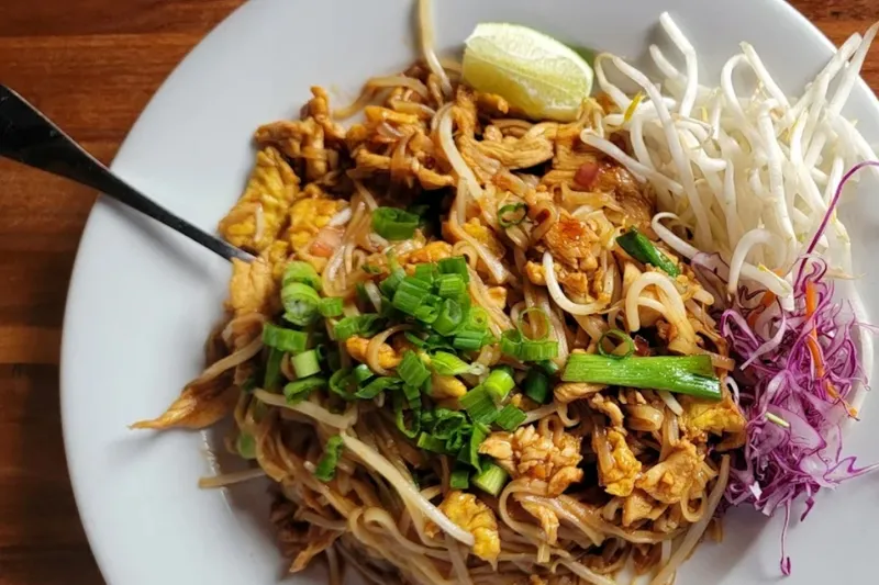 Pad Thai with chicken, bean sprouts and lime at Indo Asian Street Eatery