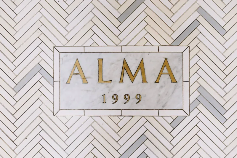 Alma entry tile sign
