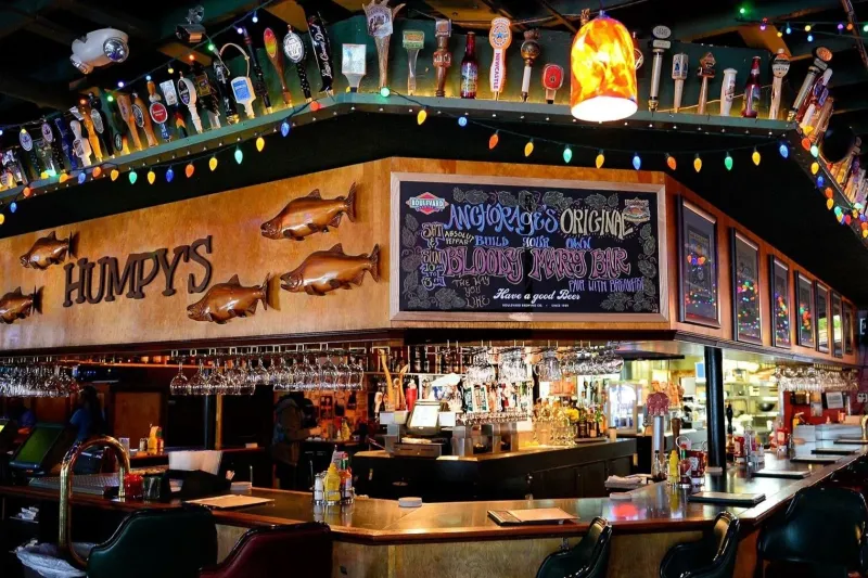 Bar at Humpy's Great Alaskan Alehouse