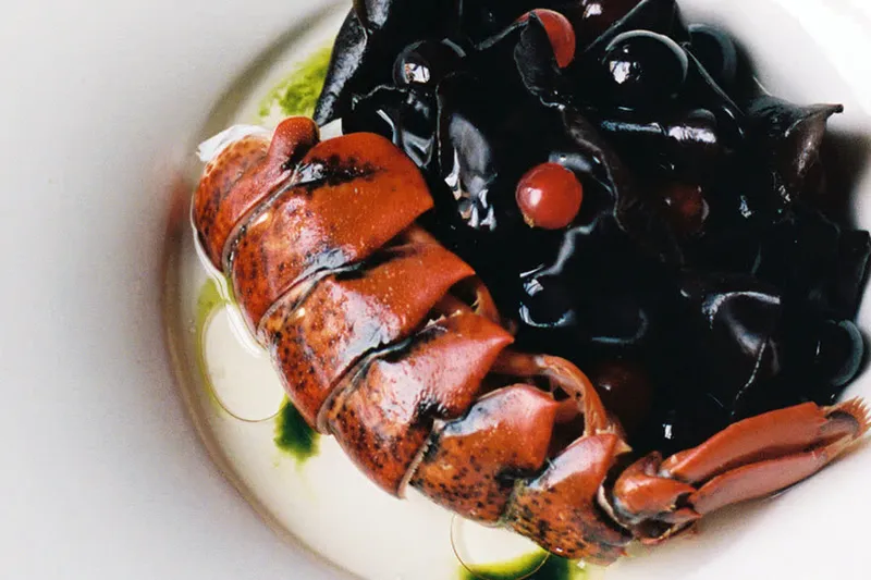 Estela lobster with wood ear mushrooms, grapes and currants