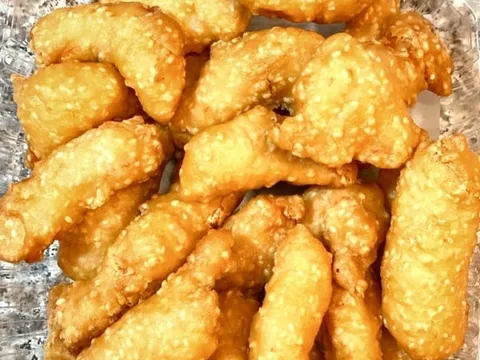 Golden crab puffs prepared by Jumbo Restaurant in Portland