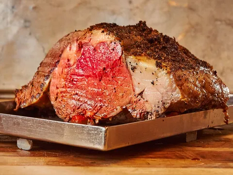 Sliced prime rib roast on a tray at Cleburne Cafeteria