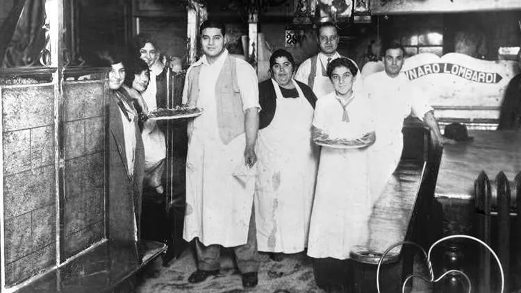 Lombardi's Pizza restaurant photo