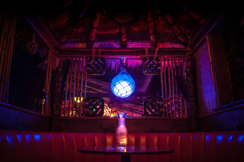 Tiki drinks at Hale Pele