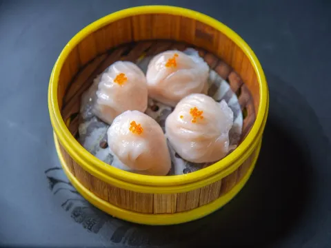 Har gow shrimp dumplings in a bamboo steamer at HL Peninsula Restaurant in Milpitas