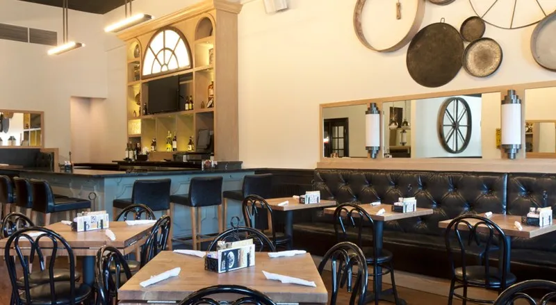 Dining room at Lou Malnati's Pizzeria in Lincoln Park
