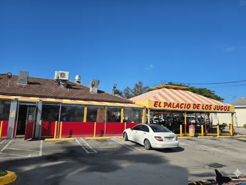 El Palacio de los Jugos restaurant photo