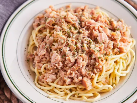 Bowl of spaghetti in a chunky tomato and pancetta sauce at Ristorante Attilio