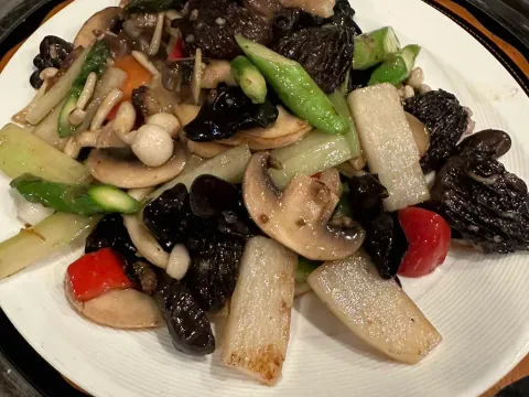 Stir-fried mushrooms and vegetables at Pop Kitchen